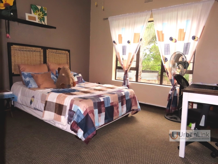 4 Bedroom Property for Sale in Safari Gardens North West